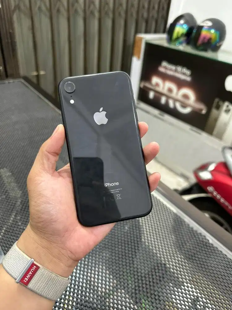 Iphone XR 64GB Permanen BH 100% Lengkap