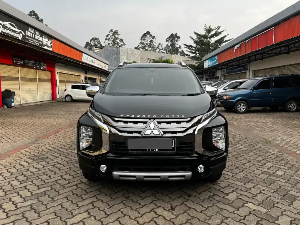 5JT XPANDER CROSS 2021 PREMIUM PACKAGE LOW KM 70RB RARE !!