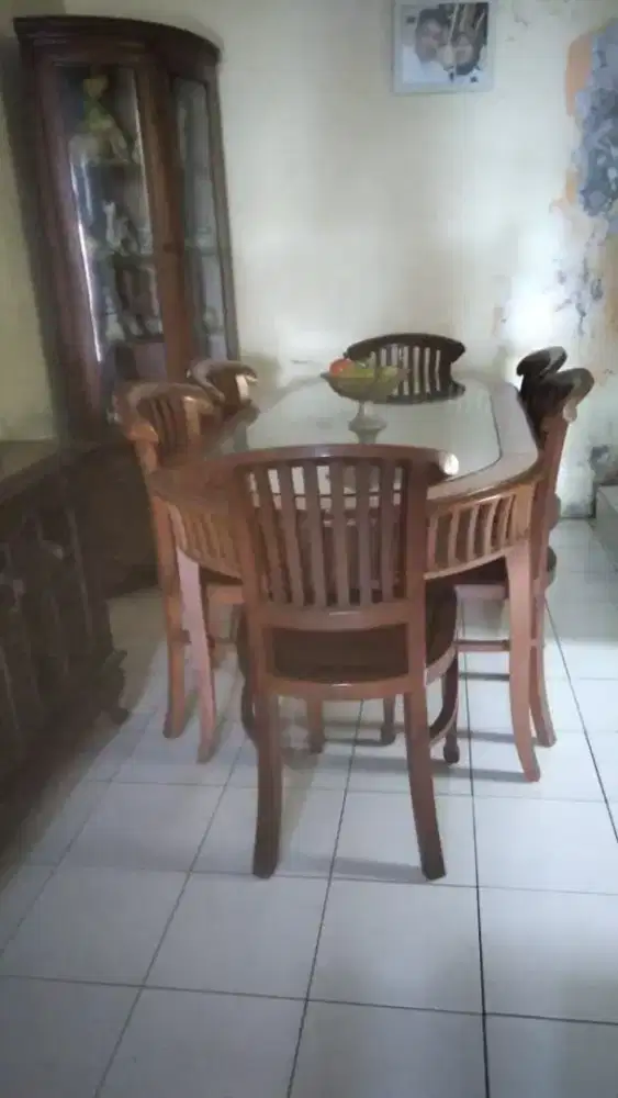 Meja makan kayu jati