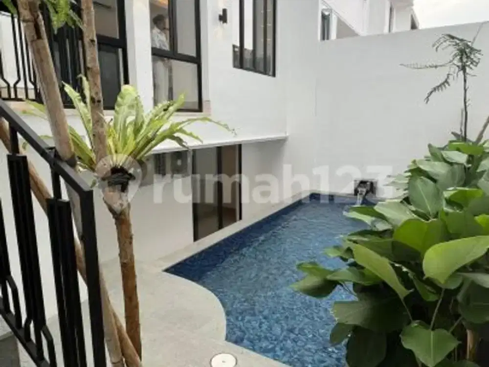 Rumah Mewah Baru di Kebayoran Baru Lokasi Strategis