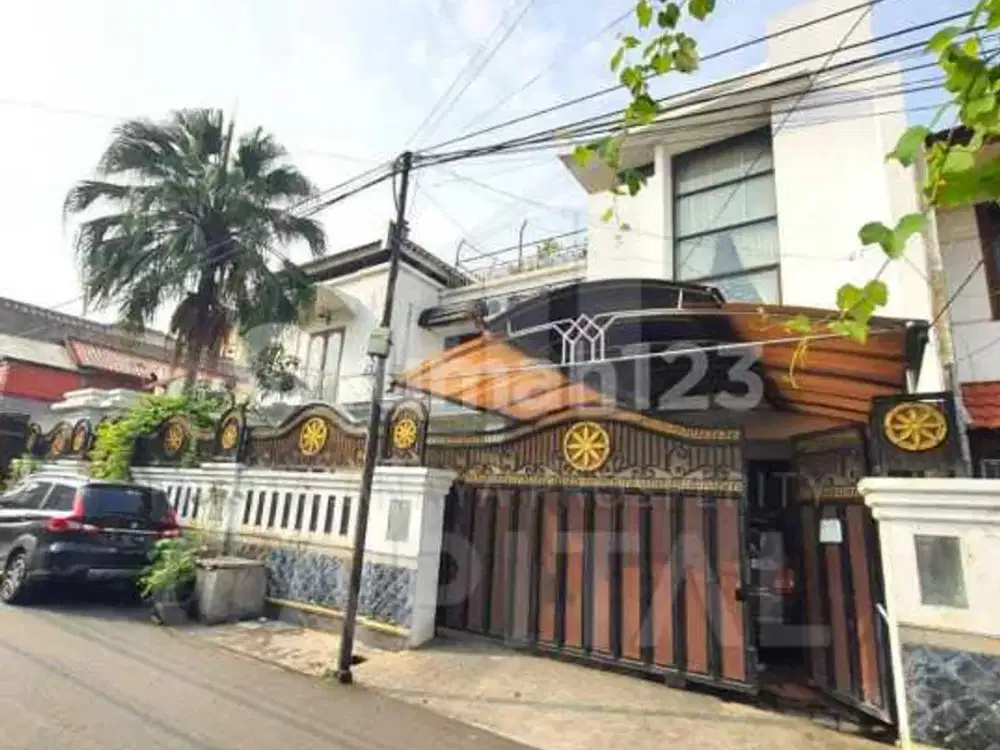 Rumah Bagus Strategis Dibawah Harga Pasar Area Tebet Jakarta Selatan