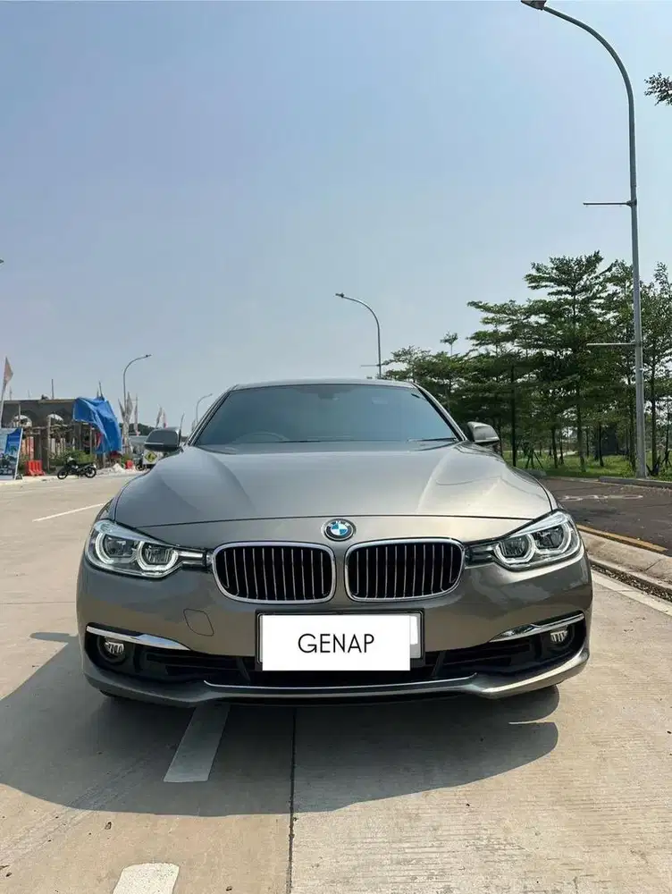 BMW 320i LUXURY 2.0 F30