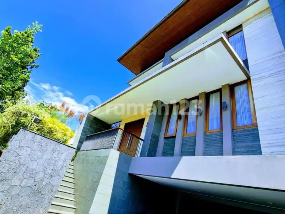 Rumah Lux Siap Huni Dalam Cluster Setra Duta Bandung