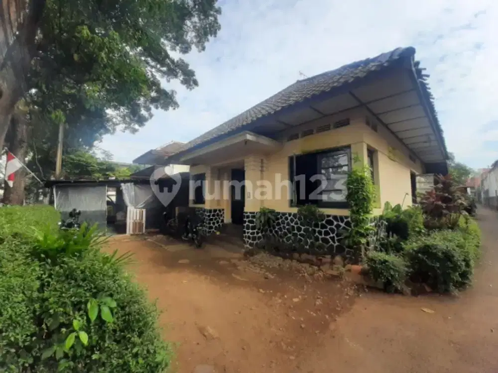 Rumah Vintage Kolonial Pandu Sayap Pajajaran Bandung