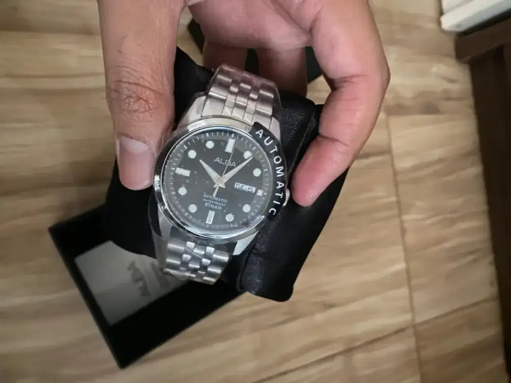 Alba Jam tangan baru