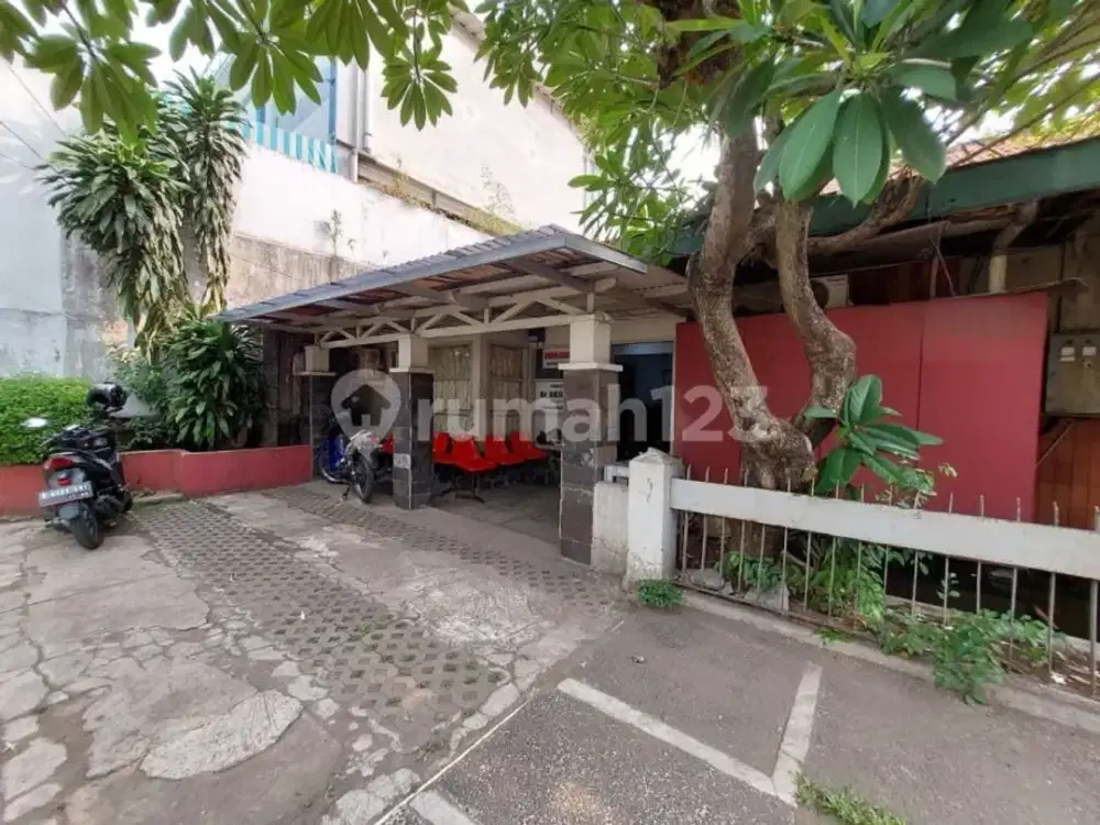 Turun Harga Rumah Lama Ex Klinik di Pondok Pinang Kebayoran Lama Lokasi Strategis