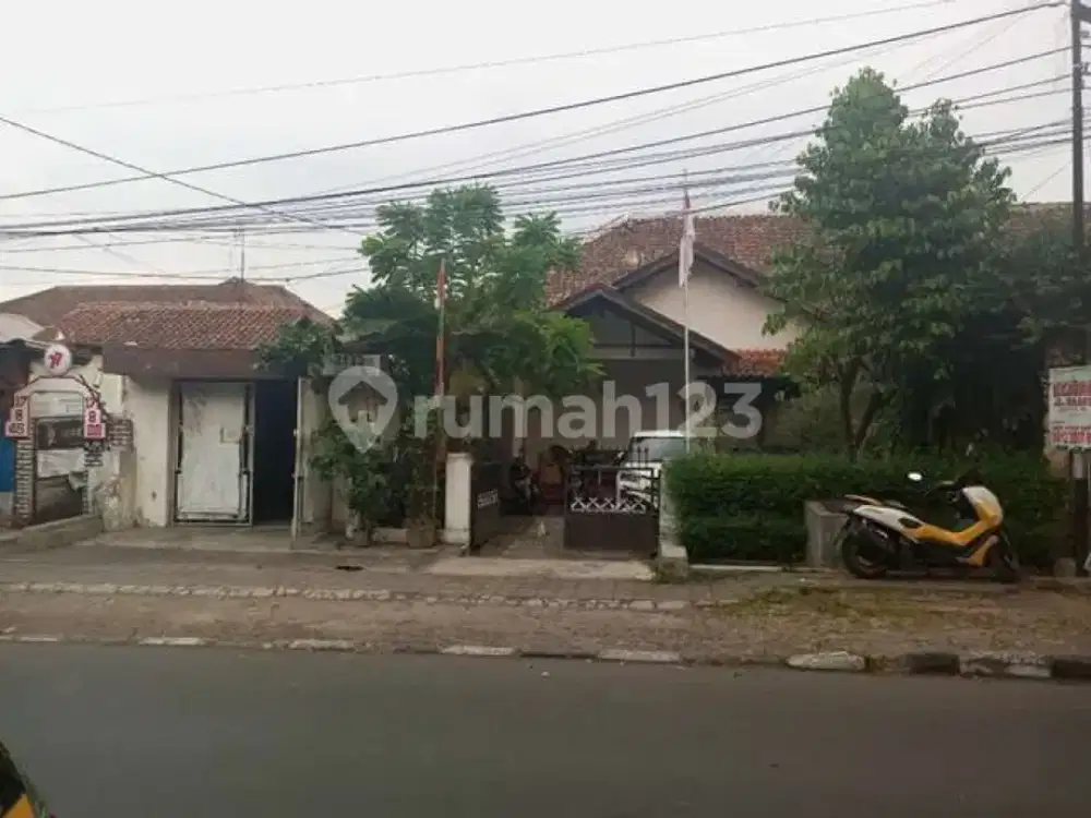 Rumah Hitung Tanah Pusat Kota Sayap Riau Bandung