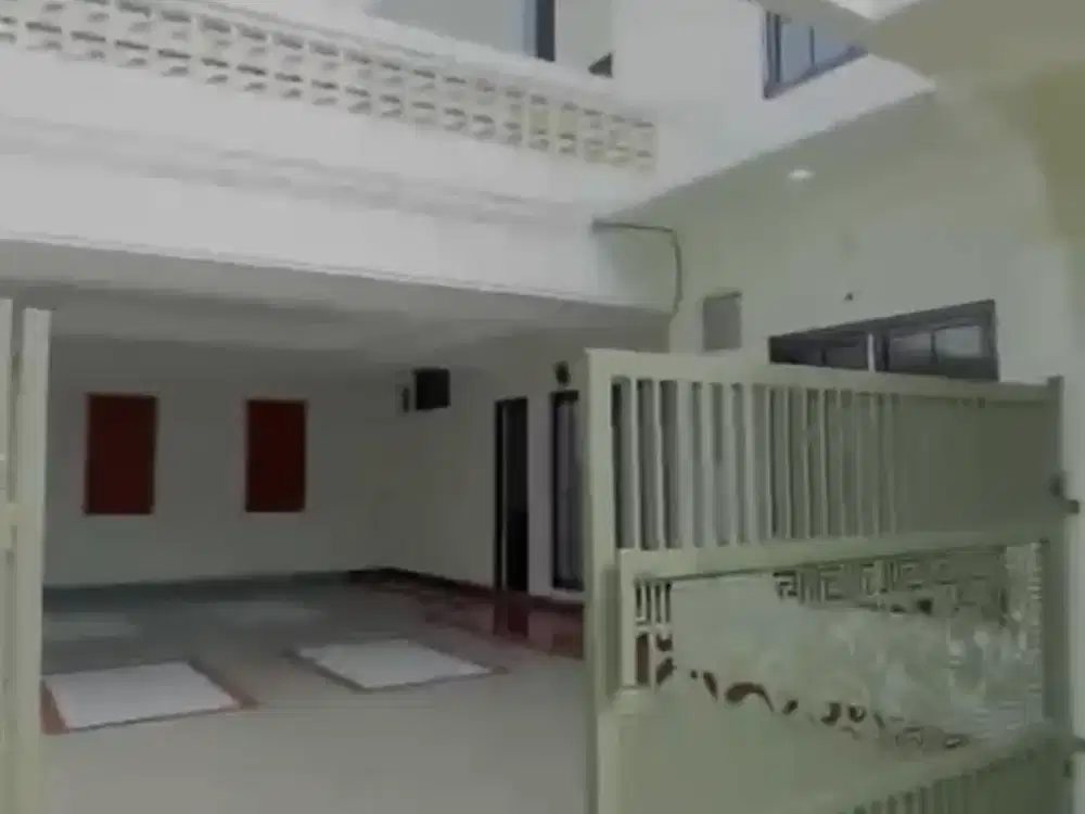 Dijual Rumah di Pinggir Jalan CIGANJUR JAKARTA SELATAN