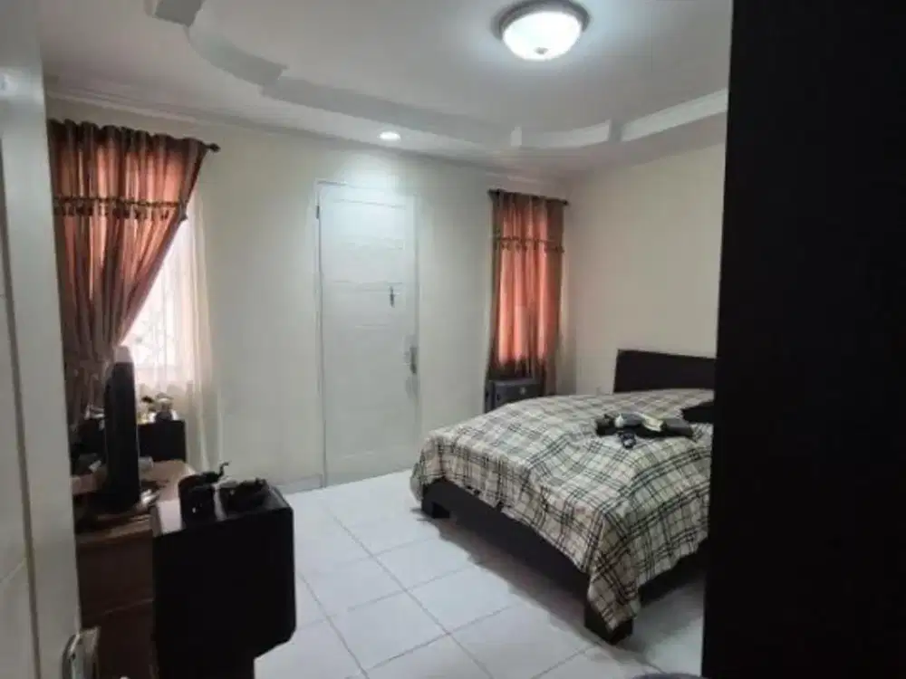 Di Jual Rumah Siap Huni Dalam Kompleks di Tomang, Jakarta Barat