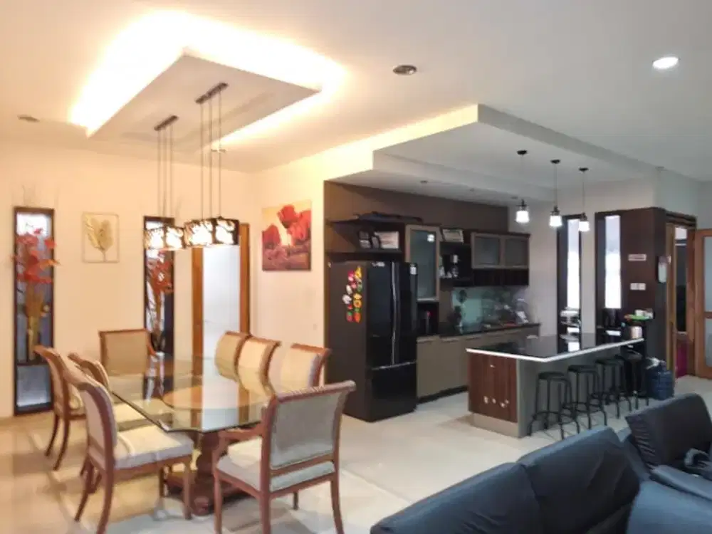 Termurah! Rumah Lux di Batununggal Indah Bandung