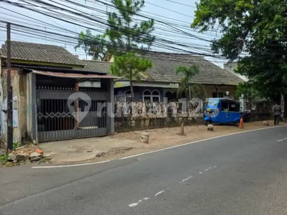 Rumah Tua Hitung Tanah Lokasi Strategis di Senopati Area Kebayoran Baru