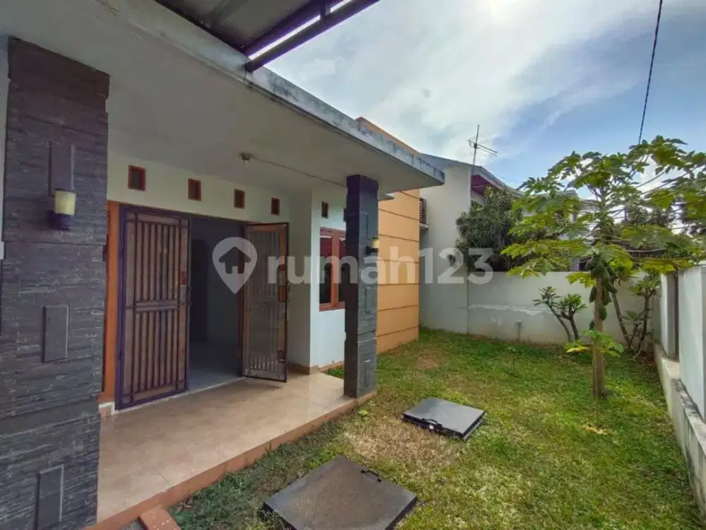 Rumah baru di Turangga Bandung dekat Tsm