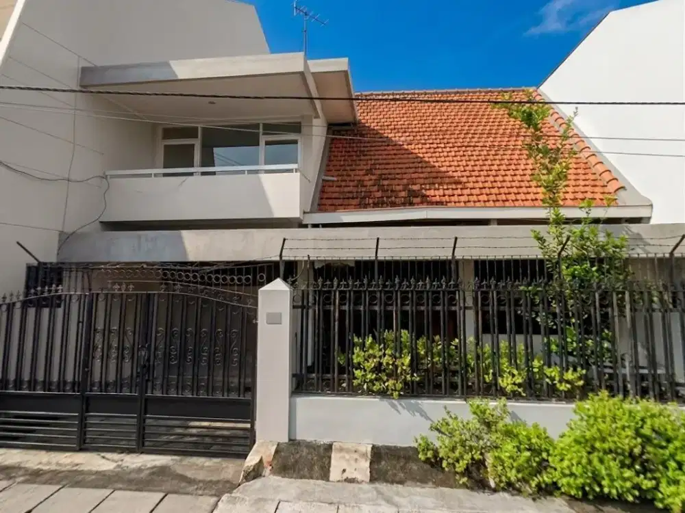 JUAL CEPAT! Rumah Pusat Kota di Jl Sindoro