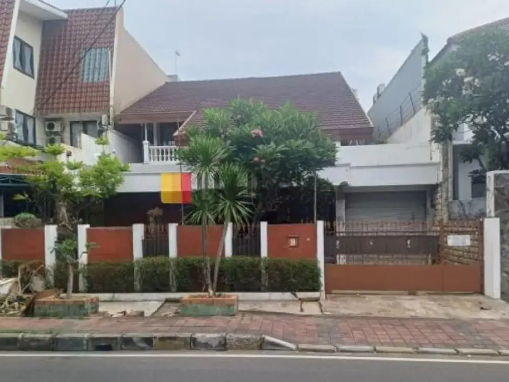Dijual Rumah Asri Terawat di Tomang, Jakarta