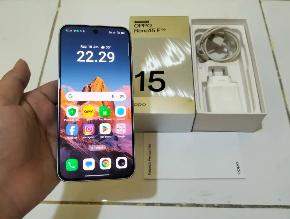 OPPO RENO 15F 5G RAM 12GB / 256GB AMOLED 50MP NFC Snapdragon 6 7000Mah