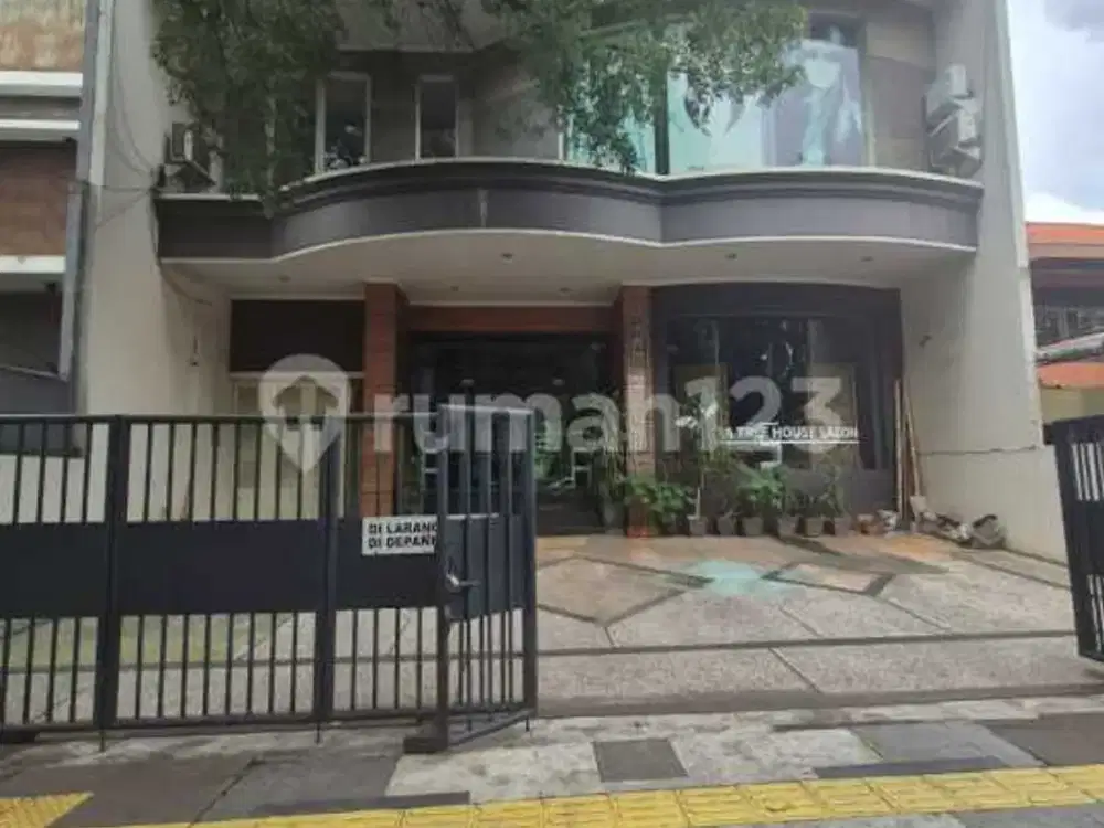 Rumah Siap Huni Cocok untuk Usaha di Senopati Kebayoran Baru