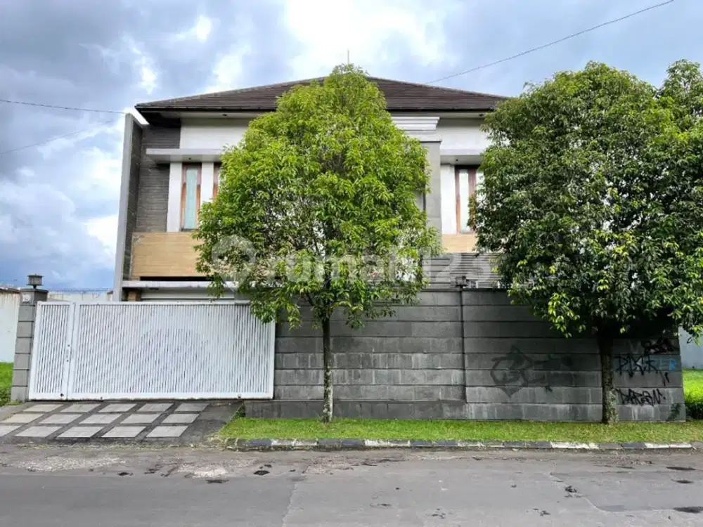 Rumah Mewah Siap Huni Kawasan Elite Batununggal