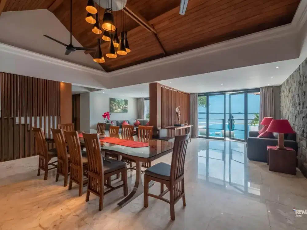 Villa Luxury Beachfront for Sale in Tanjung Benoa, Nusa Dua.