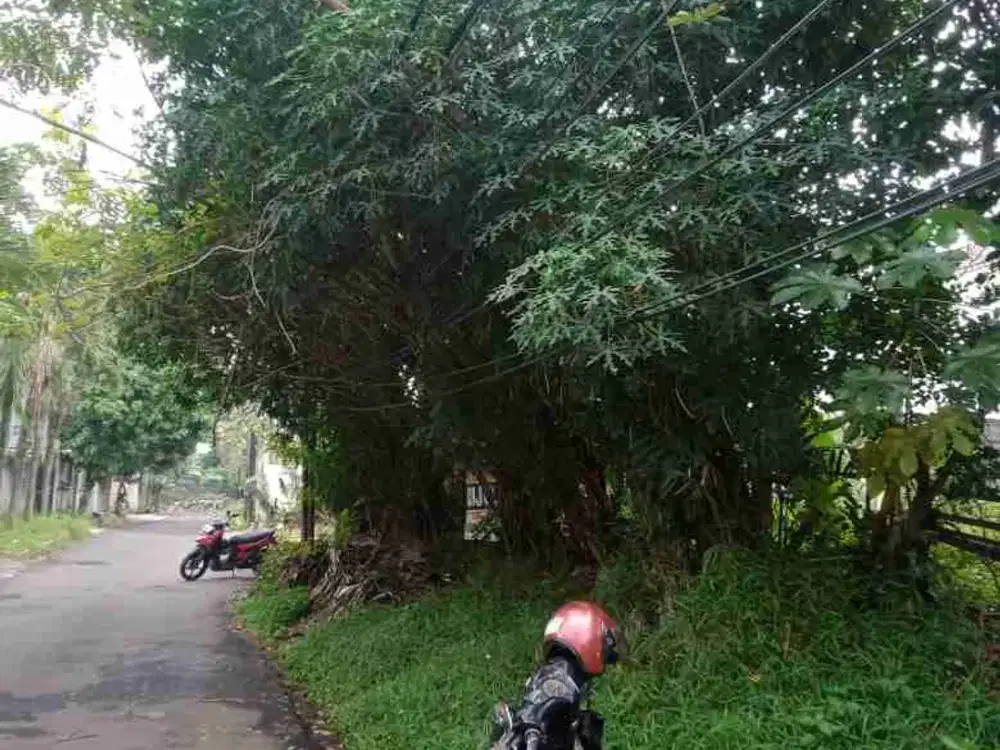 Jual tanah di Cinere  jl Garuda luas 475 M2 dekat sekolah Dian didaktika