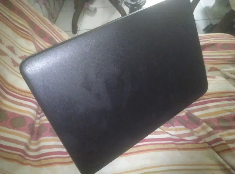 Laptop Toshiba Satelite C800 Siap Pakai RAM 4GB