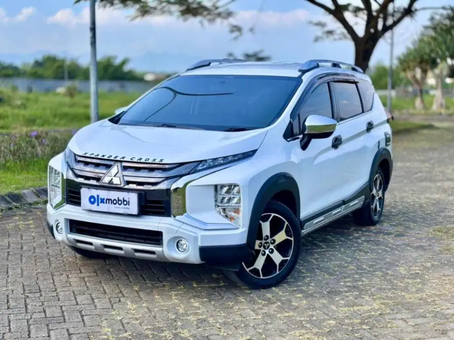 Mitsubishi Xpander 1.5 Cross Premium Package Bensin OTOMATIS 2021 LVV