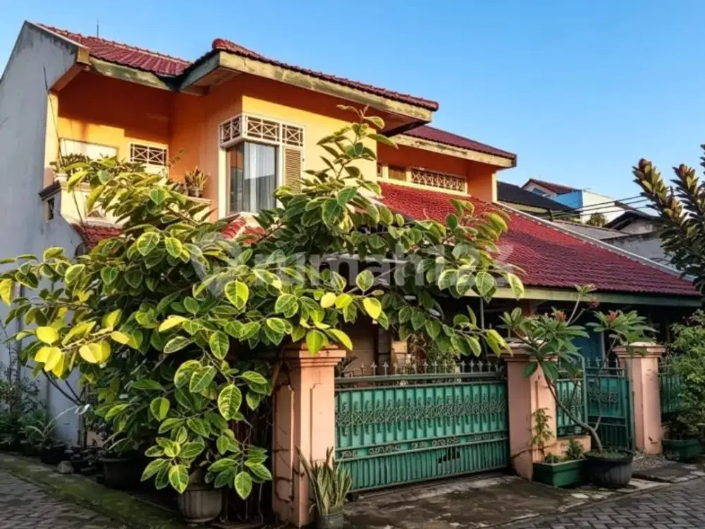 Rumah Siap Huni Dalam Komplek Akses Jalan 2 Mobil di Ciledug Tangerang Selatan