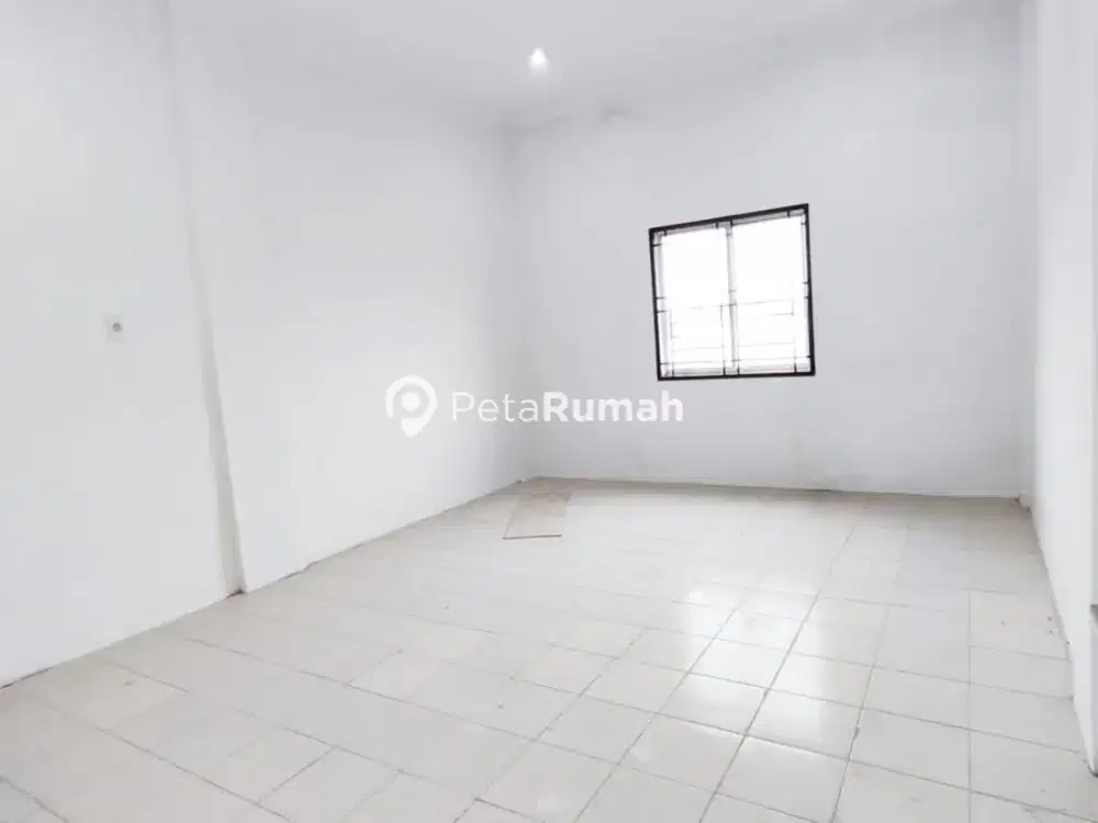 DISEWAKAN RUMAH JALAN BRIG JENDRAL ZEIN HAMID KOMPLEK KATAMSO SQUARE - DAERAH DENAI (HANNY)