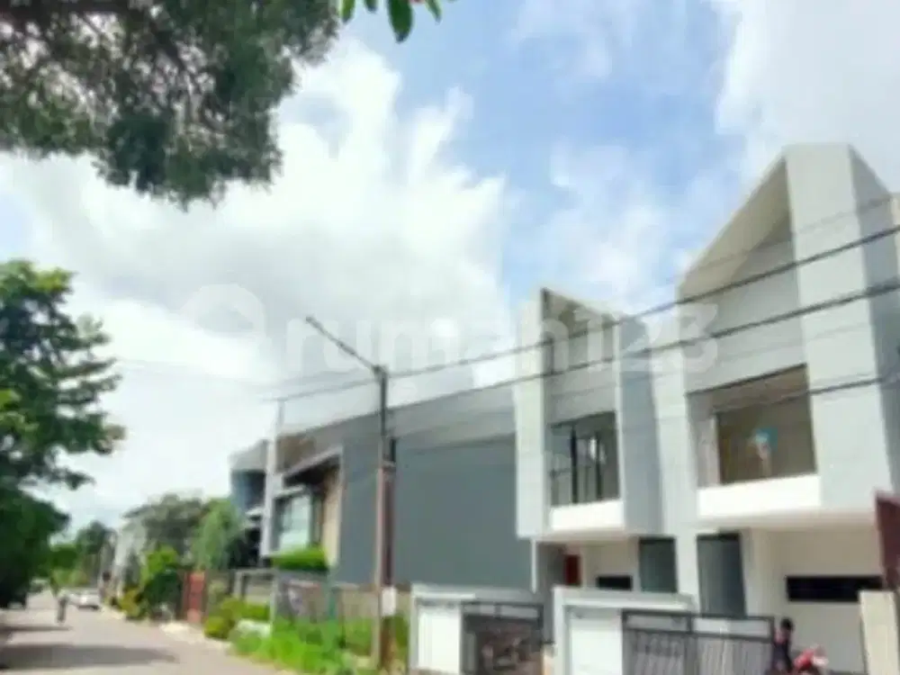 Rumah Baru 3 Lantai Siap Huni Taman Holis Indah Bandung