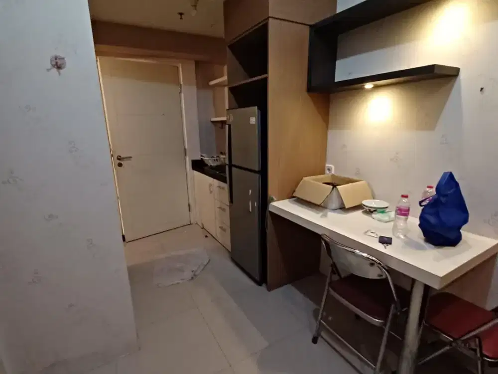 For Sale!! Apartemen Tanglin Surabaya Barat - Lt 28, Full Furnish, View Pool