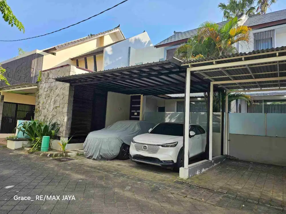 Rumah dalam Komplek Eklsusif di Sunset Road Kuta