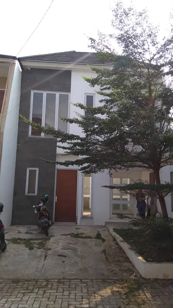 Disewakan Rumah Tinggal 2 lantai
