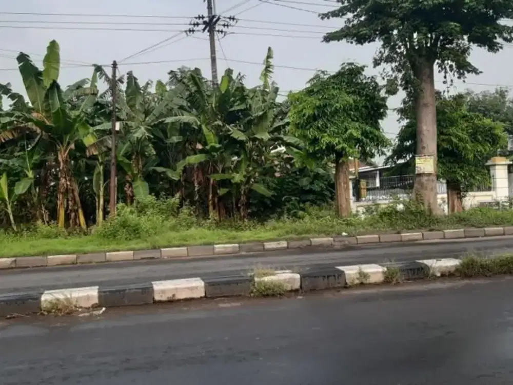 Tanah di raya krian luas 6750 m bisa ut gudang harga hanya 2 jt per mtr truk 26 feet bisa lewat
