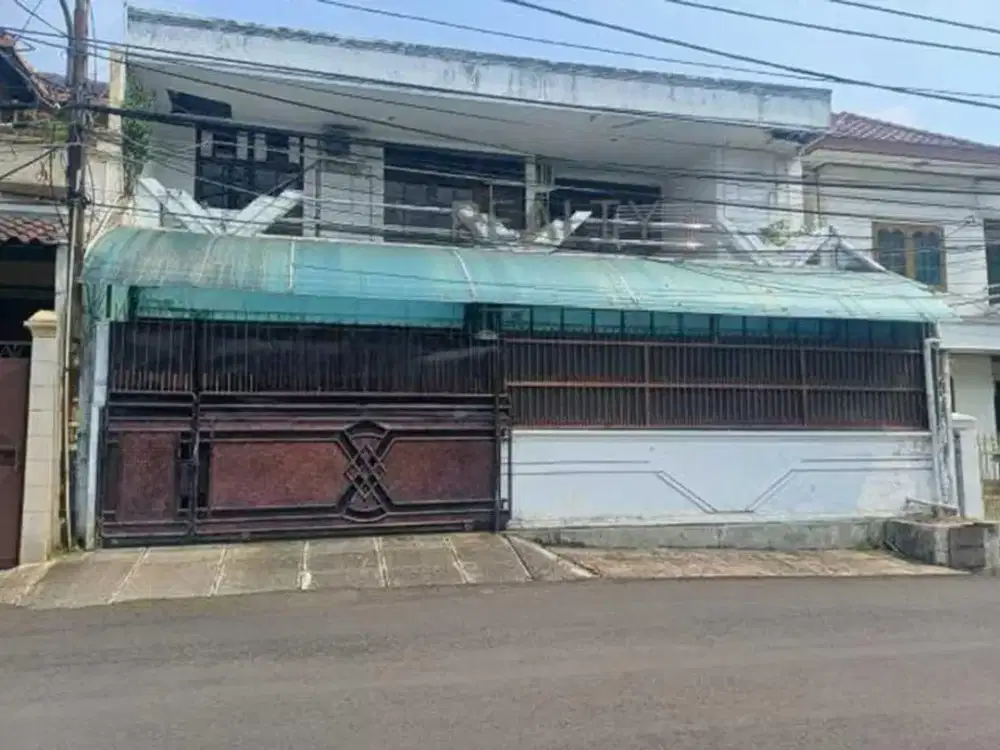 Dijual Rumah Besar di Jalan Utama, Tomang Hero, Jakarta Barat