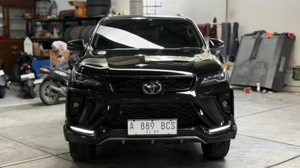 TOYOTA FORTUNER 2.8 VRZ TSS 4X2 AT(LEGENDER)