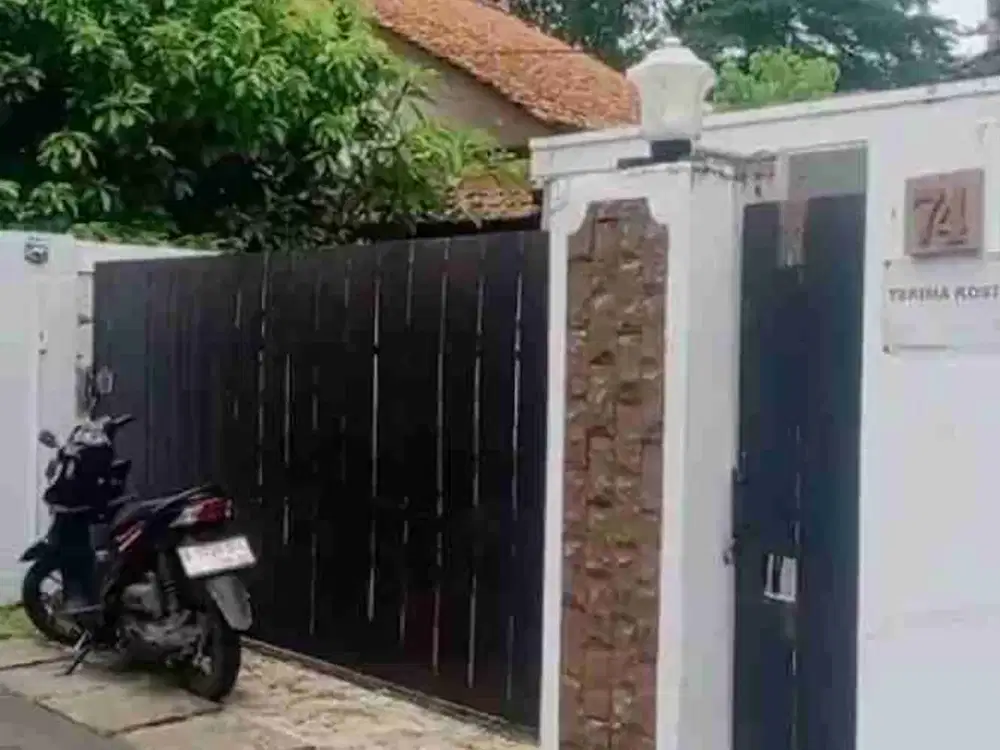Dijual Rumah Indekos di Cireundeu. Dekat UIN Jakarta.