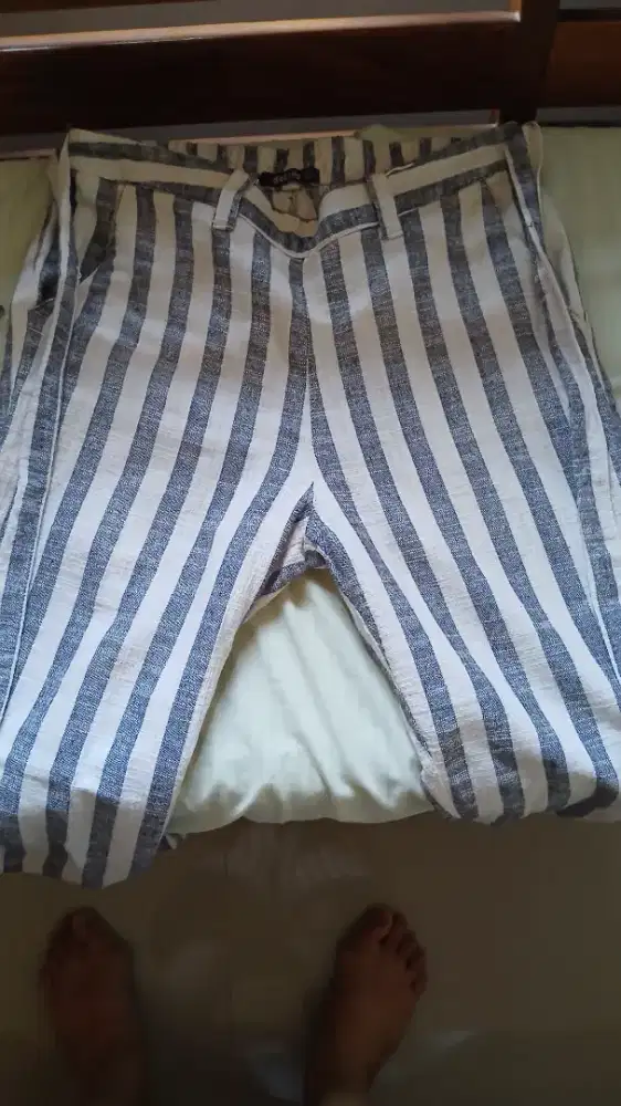 Celana bahan detalis size m