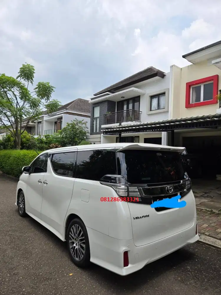 Toyota Vellfire Warna Putih type ZG 2.5 A/T