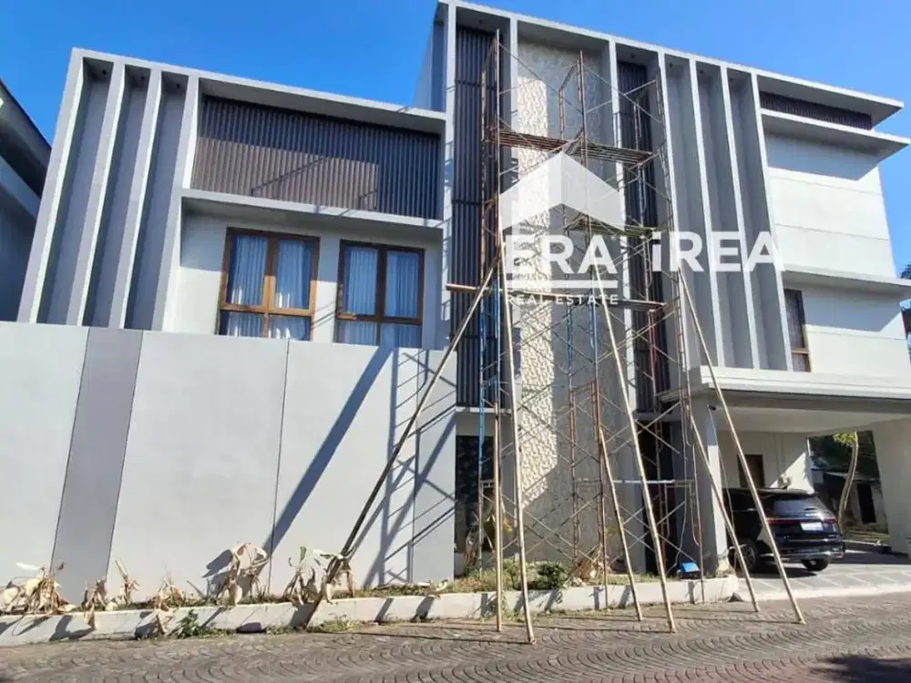 Rumah Mewah 3 Lantai Dijual di Jogja Dekat Pasar Rejodani dan Sleman City Hall