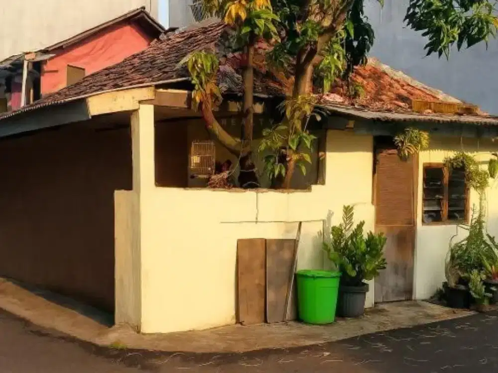 Di Jual Rumah Hitung Tanah Lokasi Strategis di Tomang, Jakarta Barat