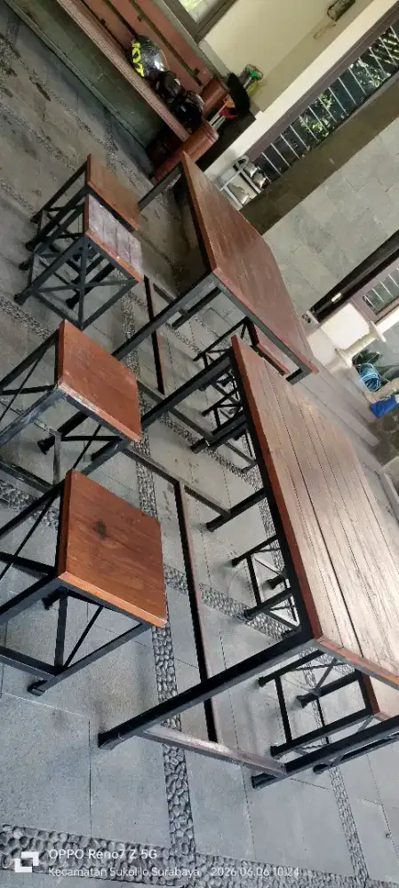 Dijual meja kursi kayu buat cafe, depot / warkop