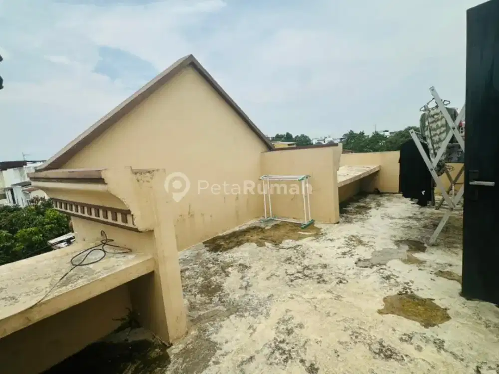 DIJUAL RUMAH JALAN SEI KAPUAS KOMPLEK GAJAH MADA VISTA  (PUTRA)