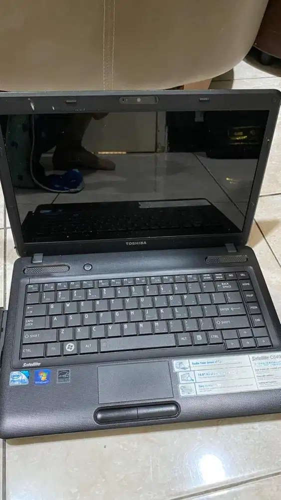 Di jual Laptop toshiba dan HP