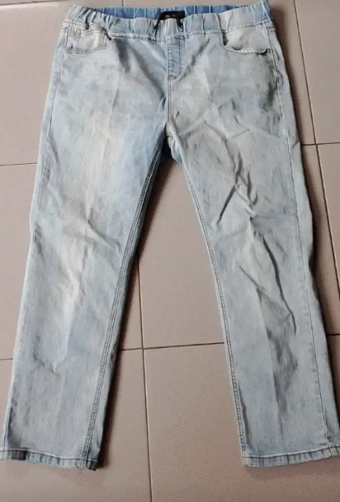 Celana jeans pinggang karet