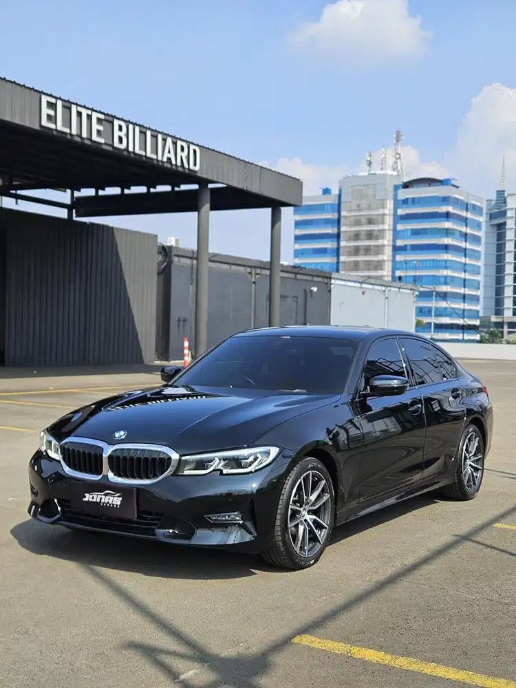 BMW 320i SPORT NIK 2020 HITAM ANTIK LOW KM