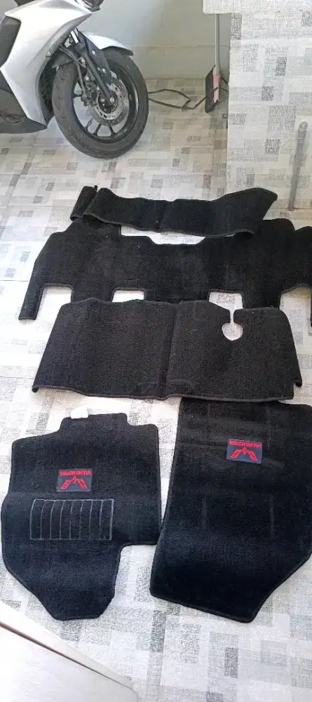 karpet bludru wuling cortez