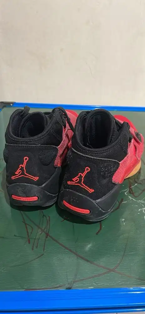 Sepatu basket cewek