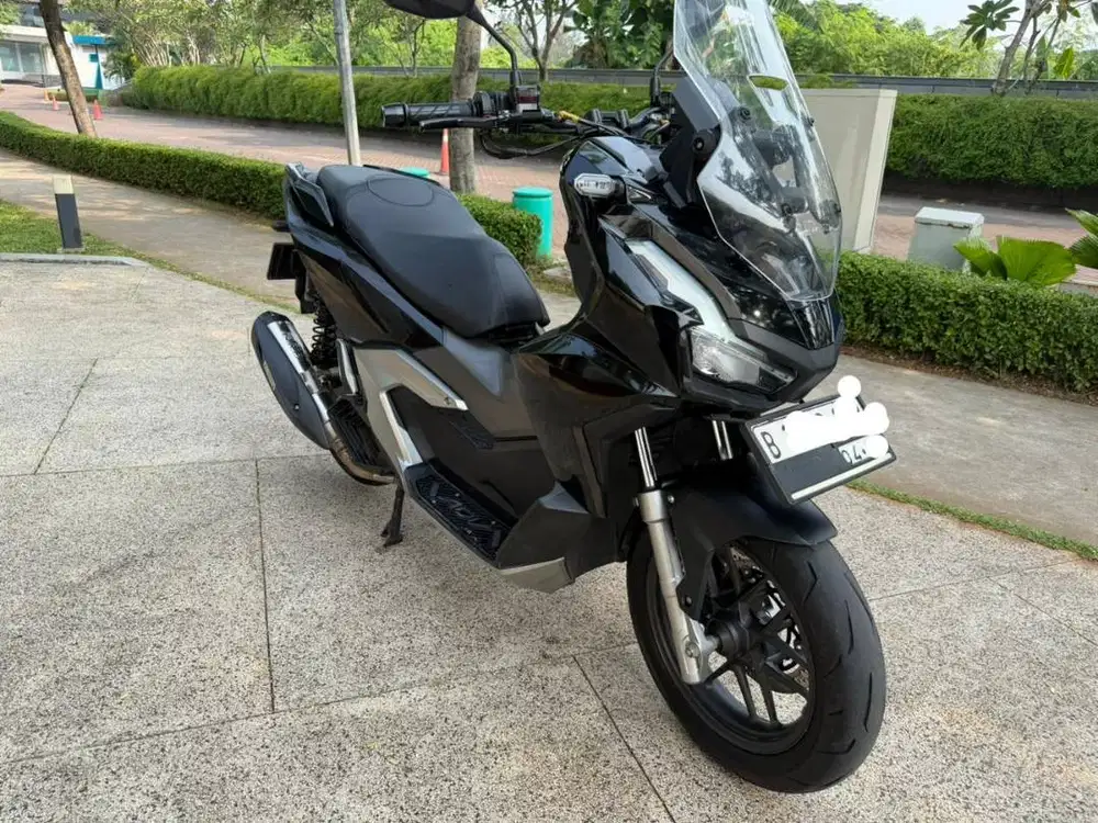 ADV 150 CBS 2023 HITAM