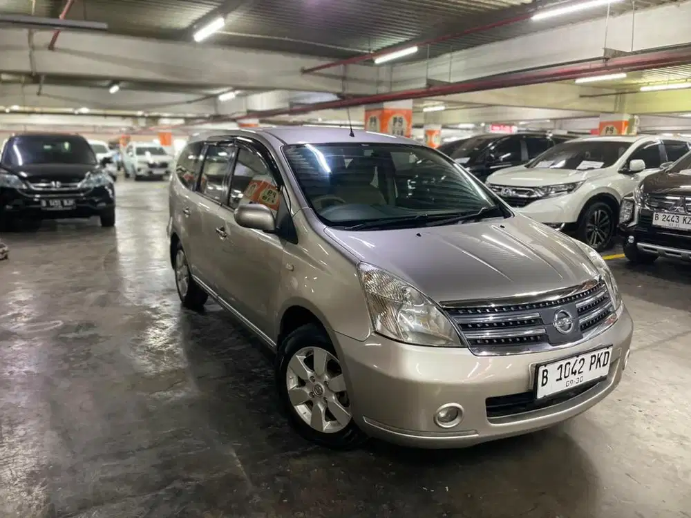 grand livina xv 1.5 at 2010 sv xpander