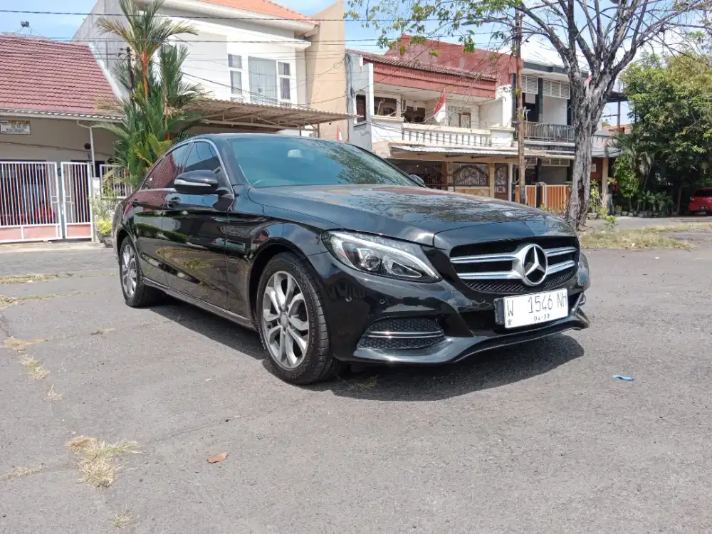 Mercedes Benz C200 Avantgarde 2.0 turbo Matic th 2014