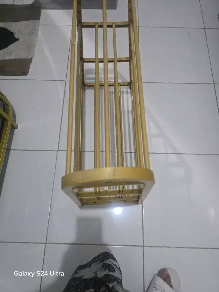 Rak sepatu besi susun 4